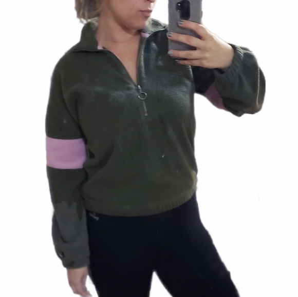 Abercrombie & Fitch Green Fleece Pullover - Picture 9 of 9